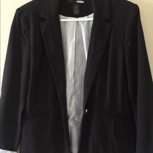 Classic  blazer available in black